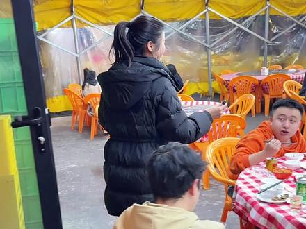 什么水果正着念倒着念都一样?#脑筋急转弯 #vlog十亿流量扶持计划 #开启新年鸿运锅 @锅圈食汇#生活服务达人流量激励