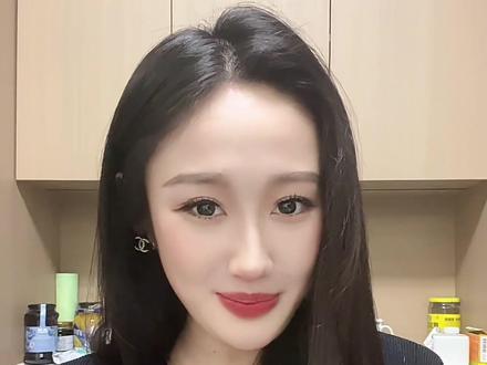 昨晚樊振东这场欧冠首秀很精彩了!3-0横扫波兰选手霍多尔斯基,三局11-1、11-5、11-5,15-17分钟就结束战斗,没办法就是实力太强了。一点不拖泥带水!#樊振东 #乒乓球 #体育 #体育精神 #樊振东小胖