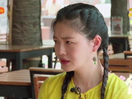 阿雅说小S孩子气,任性,大S出面维护 阿雅说小S孩子气,任性,大S出面维护 #大小S #范晓萱 #阿雅 #综艺cu't