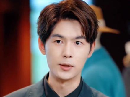 我掏出老人家大小姐室友破防了短剧 #酷匠短剧
#女主重生后如何斗心机女
#老人机
#热门短剧推荐
#剧情