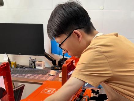 泛音锂电工具鉴赏#抖音工友摄影大赛 #高性能实用工具 #五金工具 #高效率五金工具 #电钻 @泛音电动工具 @博世中国电动工具 @凯尼派克工具 @泛达旗舰店 @PB Swiss Tools-Judy @全球工具鉴赏 @Milwaukee美沃奇工业工具