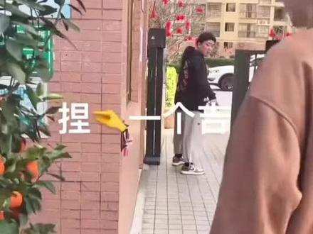 潮汕话祝语:领一块鸡(祝你好运的意思)