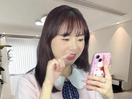 当你玩游戏认识了你担......#追星 #追星日常 #我的花园世界 #玩游戏送真花#一人分饰多角