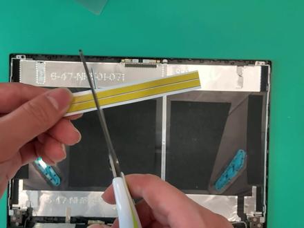 #笔记本维修 神舟战神换屏教程 神舟 Z7 Z8 Z9 S7 S8 S9 G8 TX6 TX7 TX8 TX9 笔记本换屏幕视频教程换液晶屏升级屏幕换屏幕教程
