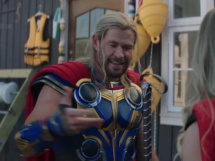 好莱坞那些爱“顺道具”的大咖,原来都是收藏怪! #幕后