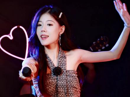 #如今我嫁良人 感谢你当初的离开,才让我有幸遇良人