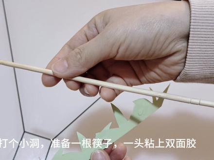 如何制作皮影戏守株待兔,一个纸盒两个棍子,快来加入手工作业 #皮影戏制作 #皮影戏 #做手工我是认真的 #守株待兔 #废物利用