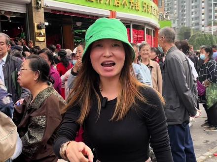 #东北物价#人间烟火气#东北菜 #路边摊美味 #东北早市 东北开心农场,大白菜大葱一分钱,东北物价牛不牛