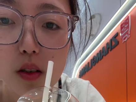 瑞幸三重芝士厚抹和黑巧贝果测评,仅代表个人口味!
