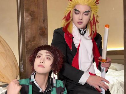 说来炭治郎这一路也够艰难的 如果说蜜璃是炼狱大哥留下来的遗物,那么反装刀颚的炭治郎继承了大哥的遗志#鬼灭之刃 #炼狱杏寿郎 #灶门炭治郎 #富冈义勇 #甘露寺蜜璃