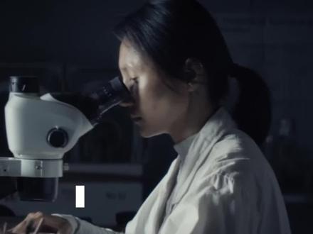 有些人表面正常,背地里已经疯了#电影蜂蜜的针