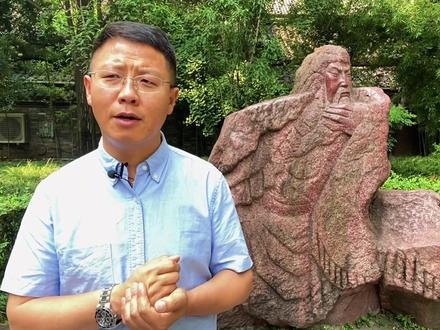 成都武侯祠里关羽为啥是帝王装盘?关羽有13个谥号你都知道是啥不?之前的太长了,发个精简版#成都 #成都导游 #我要上热门 #成都 #欢迎来成都 #原创视频 #四川 #历史 #导游来了 #武侯祠 #关羽 #热门