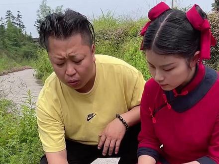 野外发现野生的恐龙蛋 救它回家 结果.....#南小鲜 #农村美食 #我的乡村生活