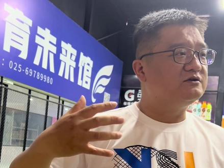 #羽毛球 #涨知识
石导关于球速的讲解