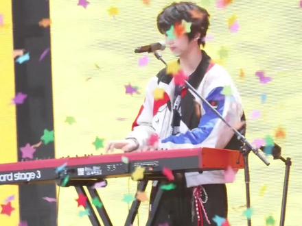 张函瑞 | 《适合不适合》day3直拍#舞台 #养成系 #安利 #少年感 #张函瑞