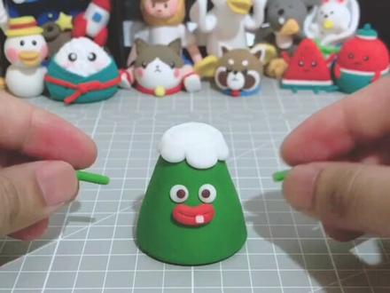 自带凉意雪顶山!一个夏天能省不少电费吧#夏天 #雪山 #粘土