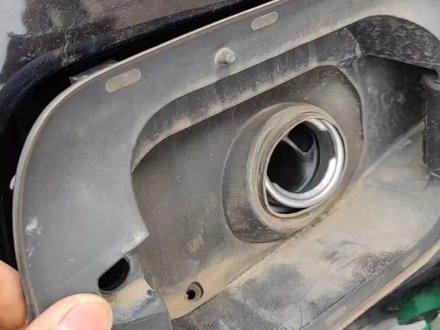 油箱盖电机更换方法#修车那点事