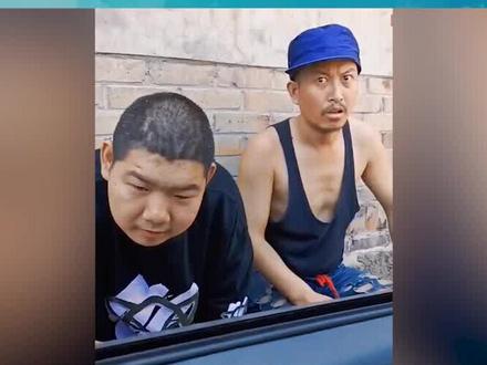 网红延边刺客,仅33条作品涨粉百万,驴唇不对马嘴的背后令人泪目(一)