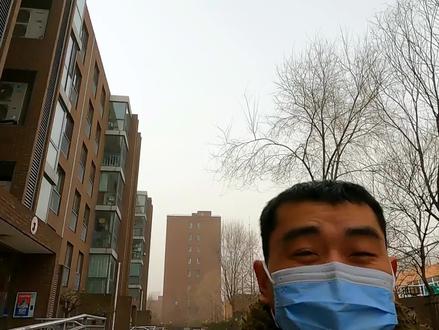 安装85寸华为电视,大屏电视伸拉旋转不太方便,这种挂架可以解决#安装 #装修 #家装装修