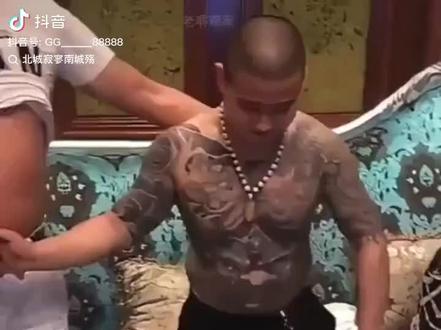 龙哥为正当防卫做的贡献令人咂舌👍