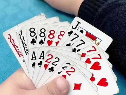 #枭起青壤抖音追剧团 #枭起青壤热度破27000#枭起青壤两波草台班子#带你看懂枭起青壤中熊黑说的脱根#芒果斗地主