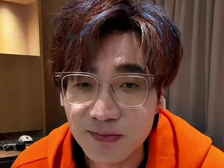 #再就业男团 #王铮亮 #0713 谁说年纪大的不好了,年纪大的太会疼人了