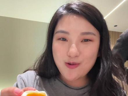 最近超火的9分12秒鸡蛋
我愿称之为鸡蛋之神!
#超简单美食教学分享 #创作者中心 #创作灵感 #9分12秒鸡蛋 #蛋神