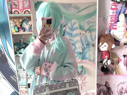 ubx|适合波点控的制服痛包~
#二次元 #初音未来 #痛包 #萌物 #宅