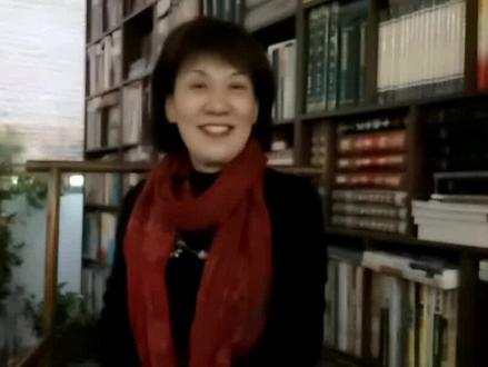 刘晓庆,你为书法家代理卖书法,即可以赚到了钱,又可以赢得弘扬中华传统文化的美名,两全其美,何乐而不为呢?#传统文化传承 #刘晓庆书法