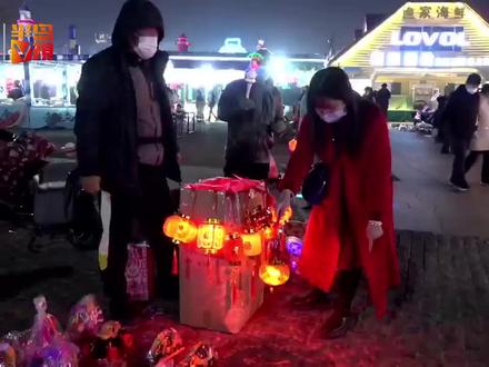 跟着主播逛市集