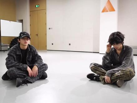 你看球吗?不看。 #杰丞 #新音记录片
注:后面有相亲介绍环节