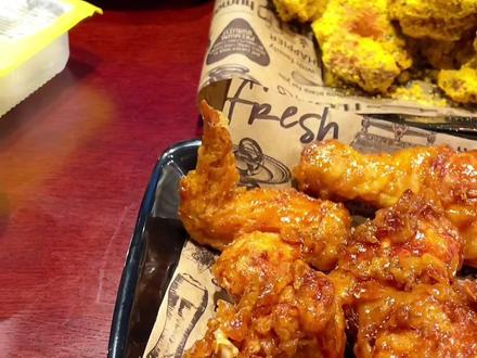 韩国最好吃的炸鸡还得是bhc#炸鸡 #放纵餐 #哎呀妈呀太香了 #嘎嘎好吃 #韩式炸鸡