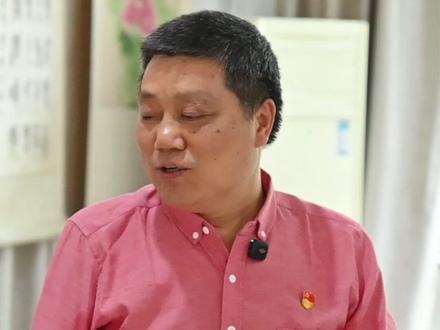 以口执笔,以心向党,草书二十大报告,写奋进里的中国