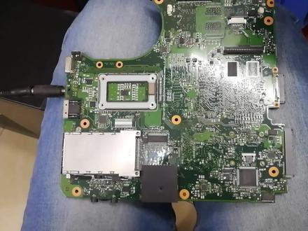 笔记本不开机原来只是缺少一个开启电压