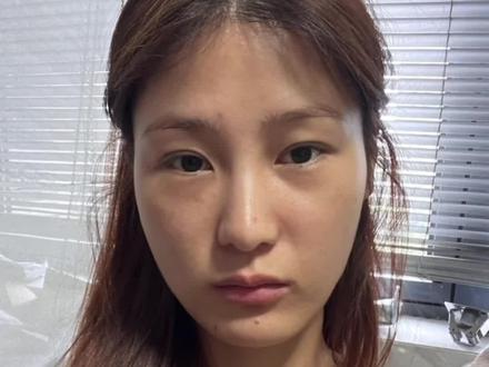 居家练背|练背真的治垮脸! 整个人也挺拔了不少!#练背 #居家练背 #居家健身 #健身 #身材管理