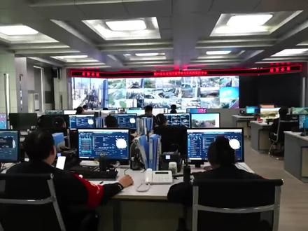 过海小车怎么排队入港?教程来啦!#海口 交警手把手教你正确使用导航 #春运 #2024年春运 #琼州海峡 #海口