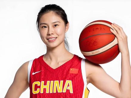 为什么说王思雨是中国女篮最强后卫?看完这场比赛你就知道了 #中国女篮 #王思雨