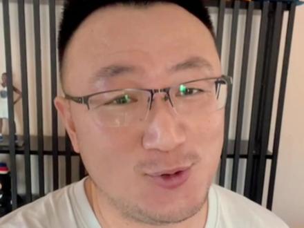 96见证实力,00见证契机,占县长真能举起一头牛#星宇脱口秀 #奥运会 #举重 #占旭刚