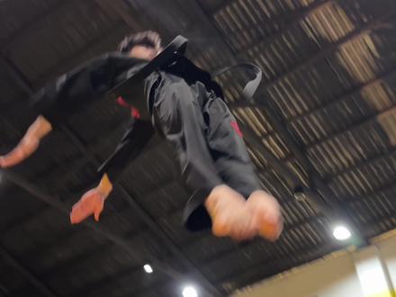 戚百草 就是现在!#戚百草就是现在#转场#慢动作