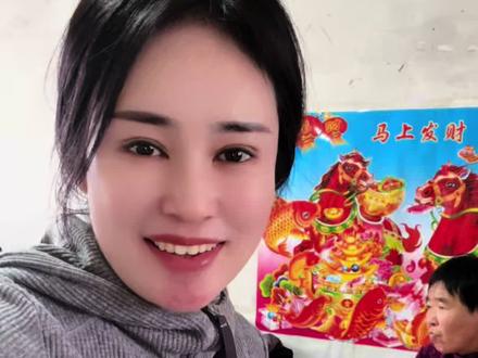 所谓过年,就是剩菜热三天 过年总结:
三十吃新菜,
初一吃剩菜,
初二吃剩菜
初三热剩菜
顿顿都在吃昨天。
每天不是在吃剩菜,就是在热剩菜的路上#春节快乐 #年夜饭剩菜 #团圆饭 #生活记录 #年夜饭