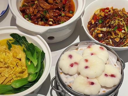 喜欢干饭的可以冲了,好吃😋#25分钟菜上齐#嗨吃畅饮#高考后当然要大吃一顿了 #跟着抖音来探店#华北闪光计划