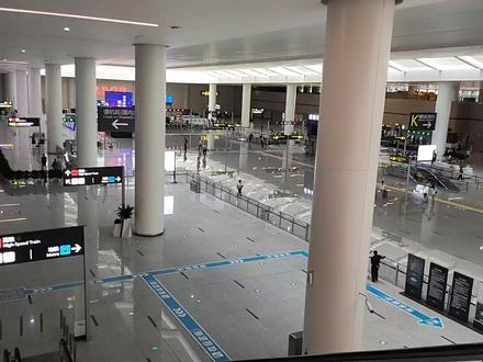 成都天府国际机场乘至成都火车南站地铁18号线速度跑出高铁速度 #高铁 #火车晚点 #机场接机 #城轨 #机场 #航班 #动车站
