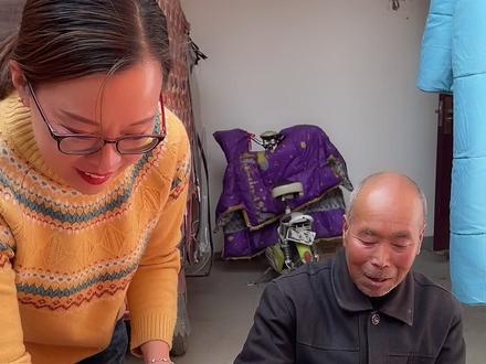 疼我的爷爷又来看我了,满满的幸福感……#正能量@DOU+小助手