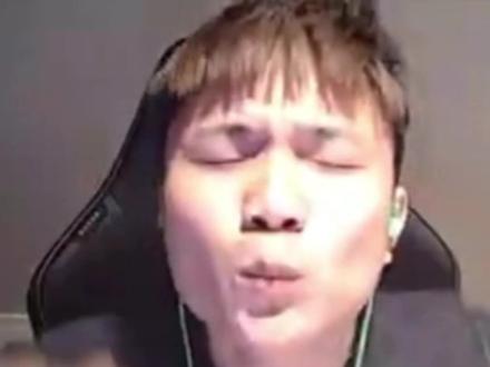 蛋神每日亲亲,哄着弹幕爹#danking #蛋king #cs2