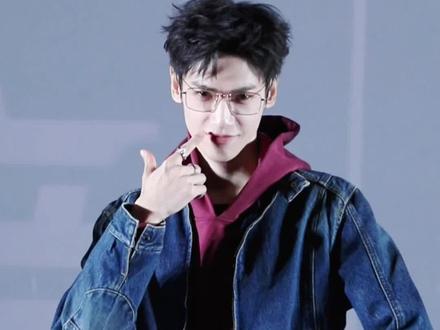 #罗云熙 喊你一起跳撒娇手势舞啦~✨
「嗯嗯嗯」 来了 ,想合拍的看这里 #罗云熙刘雅瑟江奇霖跳了蚊子舞 #剥茧 #剥茧抖音追剧团 #overdrive