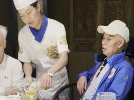 还想给老师“打燃火”😤#李伯清 #四川话 @李伯清“散打评书”