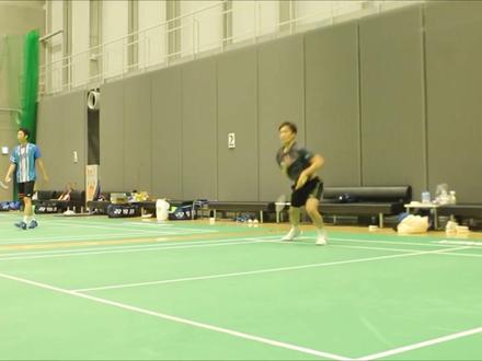 桃田瘦了 心疼 积极备战S/J联赛,看来经过非常严格的训练
#桃田贤斗 #kentomomota#羽毛球训练