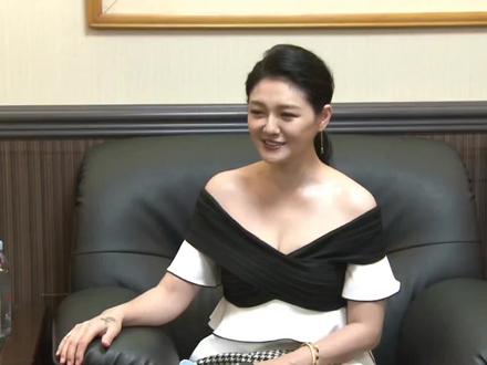 离谱吗?大S雕像不像本人?具俊晔揭幕大雨泪崩,F4半数到场藏隐情 #大S #具俊晔 #F4 #大S纪念雕像揭幕 #徐熙媛