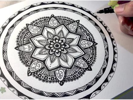 【跟著Kidd来画画】画出富有民俗风的曼陀罗花