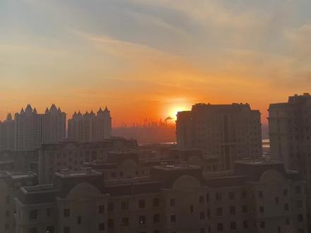 最近飞机满天拉线是在干嘛?谁能给我解释一下